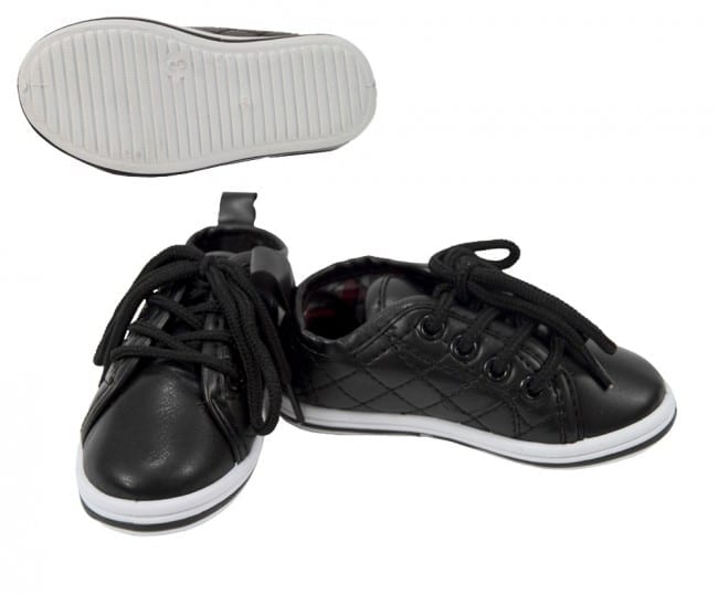 boys black tennis shoes